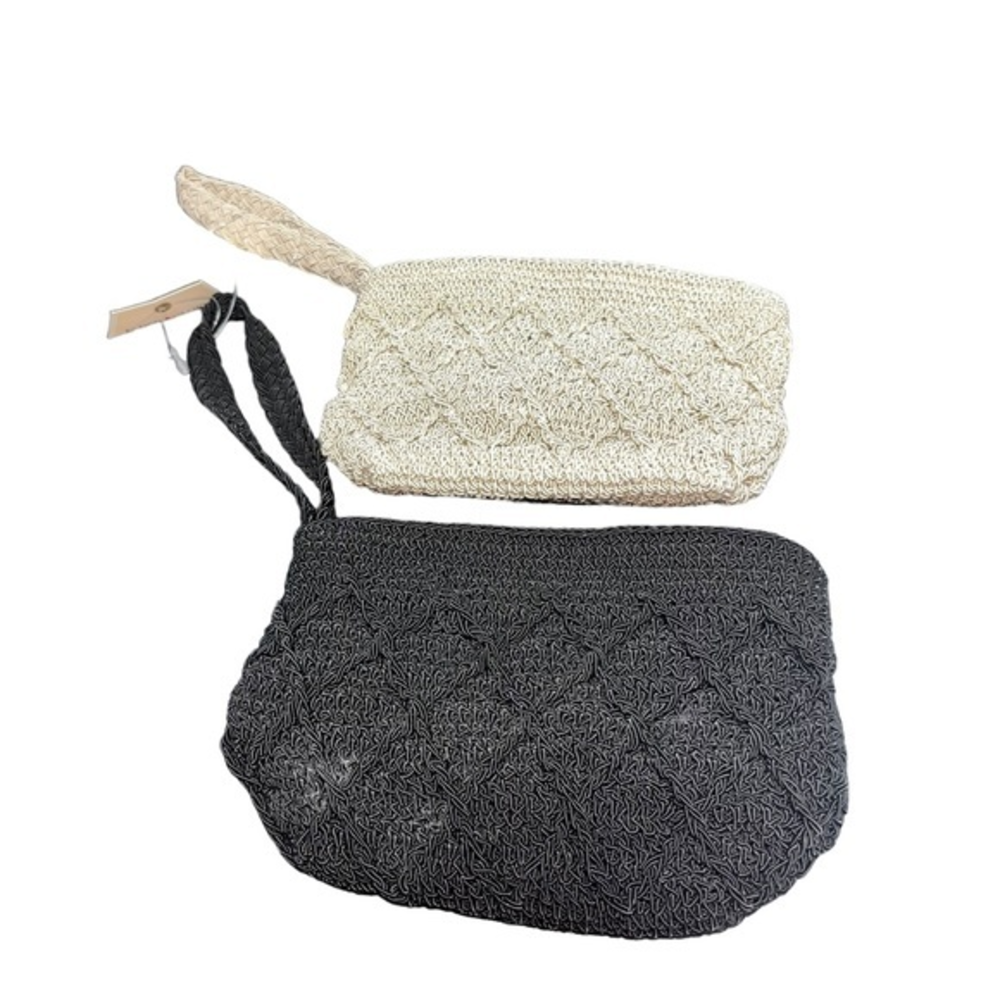 NWT Crochet Zip Top Wristlets Set of two Cream and‎ Black